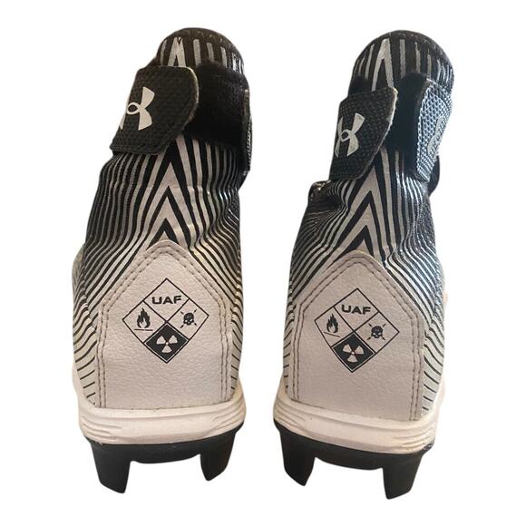 Under Armour Baseball Soccer Cleats Size 13K White Black Ankle Lace Up Sneaker - Picture 5 of 12